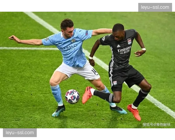 里昂中场核心接受专访，详述主帅如何通过视频分析会议调整压迫触发时机