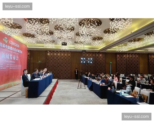 重庆公开赛组委会召开新闻发布会，介绍比赛看点与筹备进展